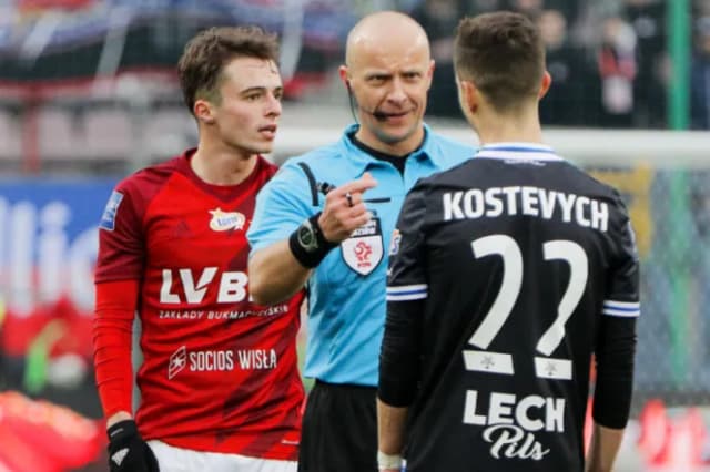 Szymon Marciniak gdzie mieszka? Odkryj jego życie w Płocku Szymon Marciniak gdzie mieszka? Odkryj jego życie w Płocku